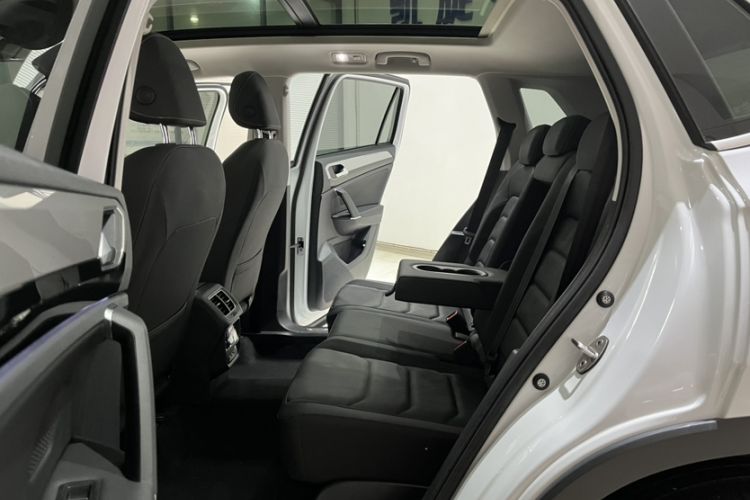 Used Volkswagen Tayron 2022 280TSI Two-Wheel Drive Luxury Smart Connectivity Version Interior 6