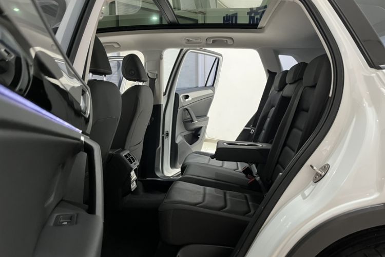 Used Volkswagen Tayron 2022 280TSI Two-Wheel Drive Luxury Smart Connectivity Version Interior 7