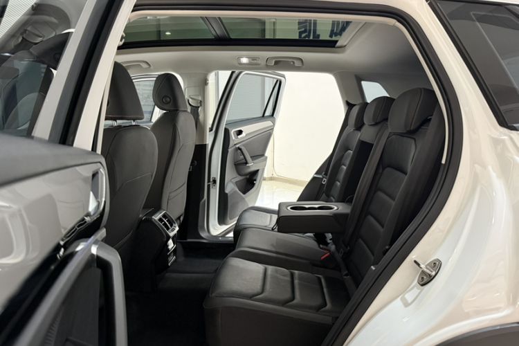 Used Volkswagen Tayron 2022 280TSI Two-Wheel Drive Luxury Smart Connectivity Version Interior 7
