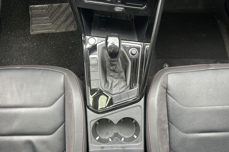 Used Volkswagen Tayron 2022 280TSI Two-Wheel Drive Luxury Smart Connectivity Version Interior 8