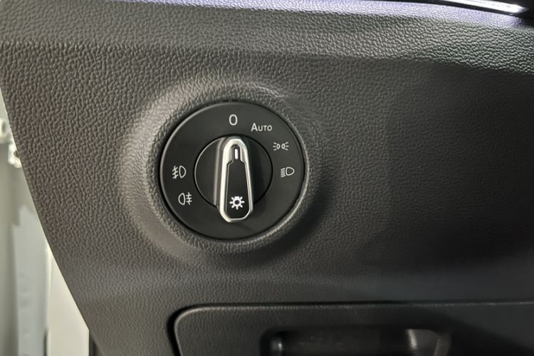 Used Volkswagen Tayron 2022 280TSI Two-Wheel Drive Luxury Smart Connectivity Version Interior 8