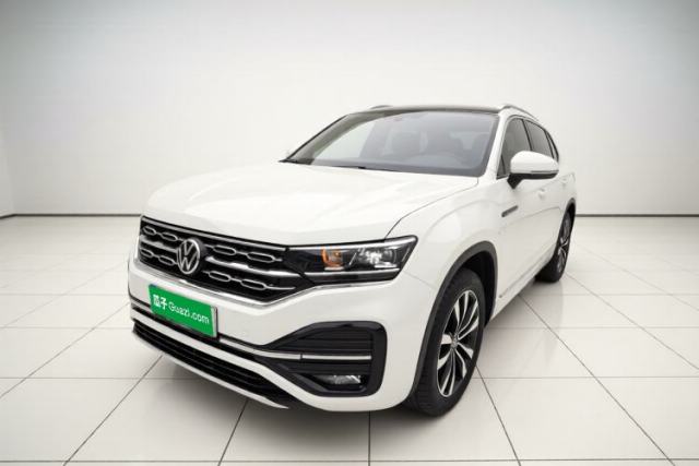 Ojetý Volkswagen Tayron 2022 380TSI Four-Wheel Drive R-Line Connected Version