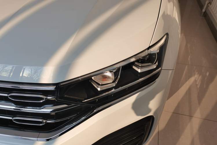 Used Volkswagen Tayron 2022 380TSI Four-Wheel Drive R-Line Connected Version Left Front Headlight