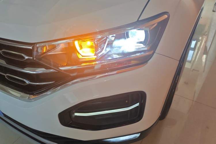 Used Volkswagen Tayron 2022 330TSI Two-Wheel Drive Luxury Smart Connectivity Version Left Front Headlight