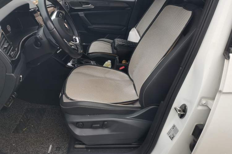 Used Volkswagen Tayron 2022 380TSI Four-Wheel Drive R-Line Connected Version Left Front Seat