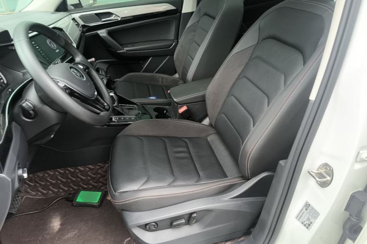 Used Volkswagen Tayron 2022 330TSI Two-Wheel Drive Luxury Smart Connectivity Version Left Front Seat