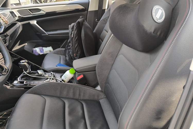 Used Volkswagen Tayron 2022 330TSI Two-Wheel Drive Luxury Smart Connectivity Version Left Front Seat