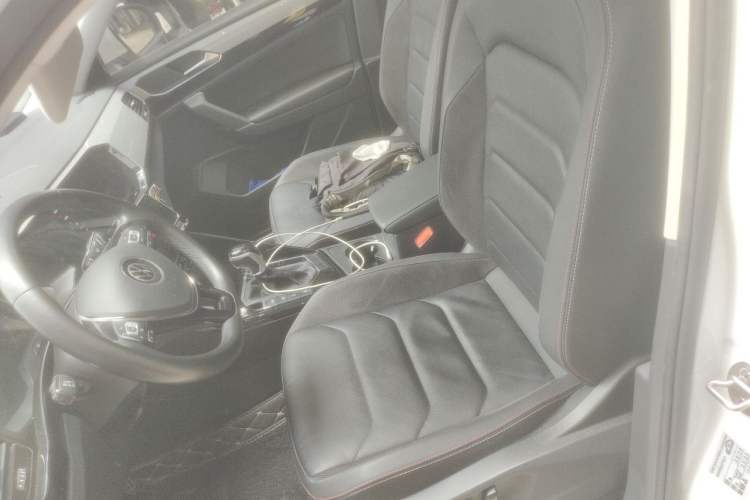 Used Volkswagen Tayron 2022 280TSI Two-Wheel Drive Luxury Smart Connectivity Version Left Front Seat
