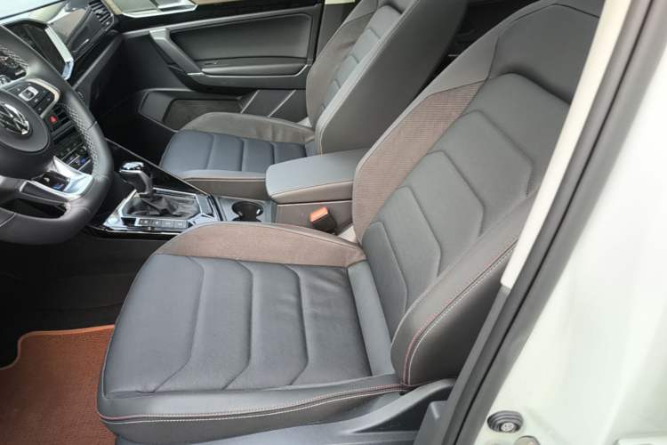 Used Volkswagen Tayron 2022 280TSI Two-Wheel Drive Luxury Smart Connectivity Version Left Front Seat