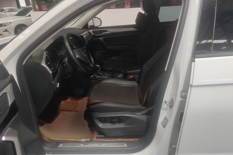 Used Volkswagen Tayron 2022 280TSI Two-Wheel Drive Luxury Smart Connectivity Version Left Front Seat
