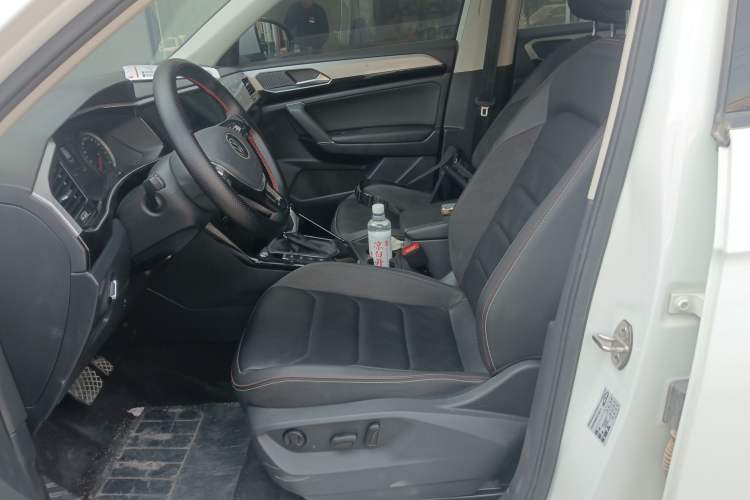 Used Volkswagen Tayron 2022 280TSI Two-Wheel Drive Luxury Smart Connectivity Version Left Front Seat
