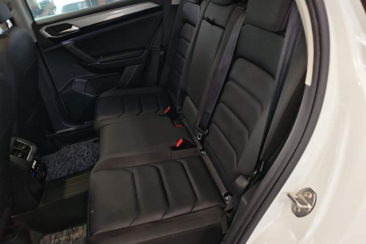 Used Volkswagen Tayron 2022 330TSI Two-Wheel Drive Luxury Smart Connectivity Version Left Rear Seat