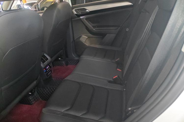 Used Volkswagen Tayron 2022 330TSI Two-Wheel Drive Luxury Smart Connectivity Version Left Rear Seat