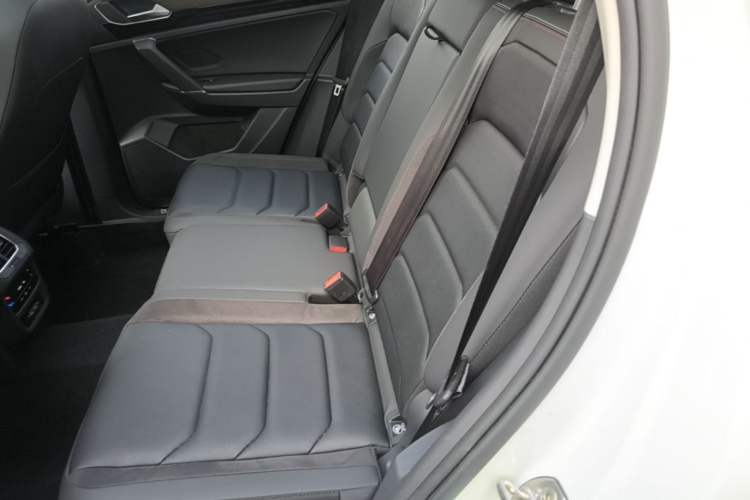 Used Volkswagen Tayron 2022 280TSI Two-Wheel Drive Luxury Smart Connectivity Version Left Rear Seat