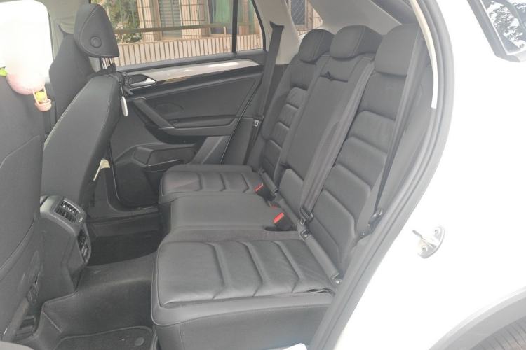 Used Volkswagen Tayron 2022 280TSI Two-Wheel Drive Luxury Smart Connectivity Version Left Rear Seat