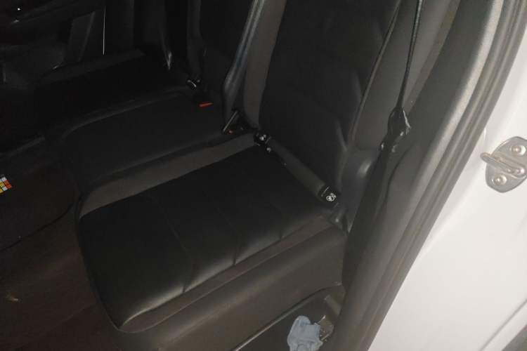 Used Volkswagen Tayron 2022 280TSI Two-Wheel Drive Luxury Smart Connectivity Version Left Rear Seat
