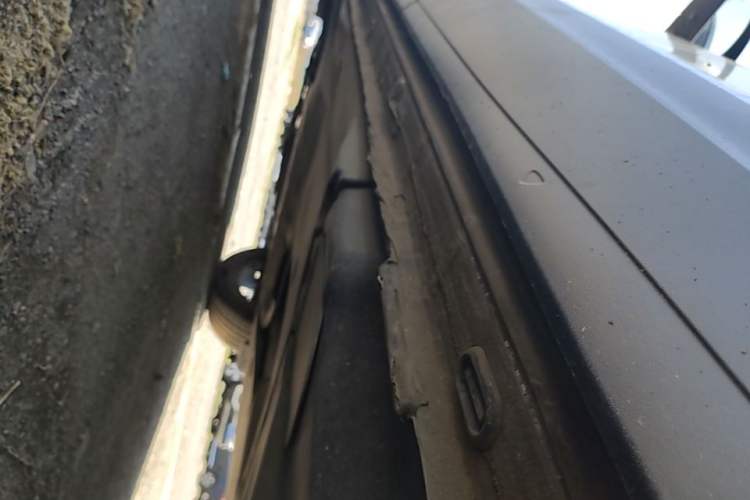 Used Volkswagen Tayron 2022 280TSI Two-Wheel Drive Luxury Smart Connectivity Version Left Side Sill