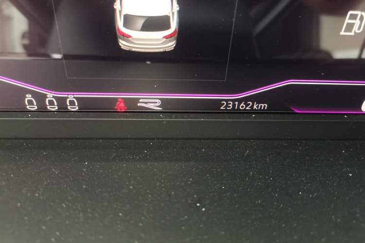 Used Volkswagen Tayron 2022 380TSI Four-Wheel Drive R-Line Connected Version Odometer Close Up