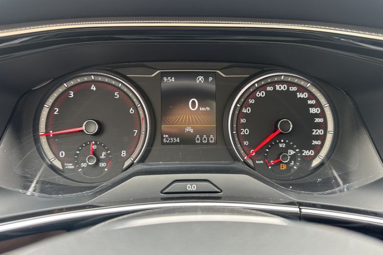 Used Volkswagen Tayron 2022 280TSI Two-Wheel Drive Luxury Smart Connectivity Version Odometer Close Up