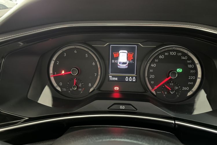 Used Volkswagen Tayron 2022 280TSI Two-Wheel Drive Luxury Smart Connectivity Version Odometer Close Up