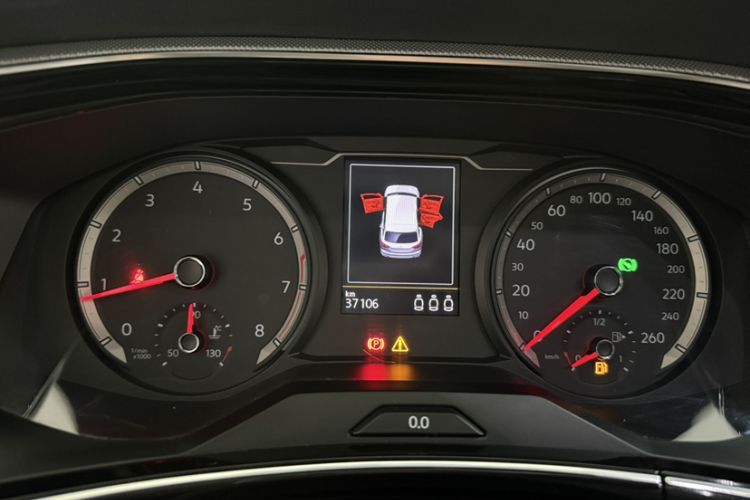 Used Volkswagen Tayron 2022 280TSI Two-Wheel Drive Luxury Smart Connectivity Version Odometer Close Up