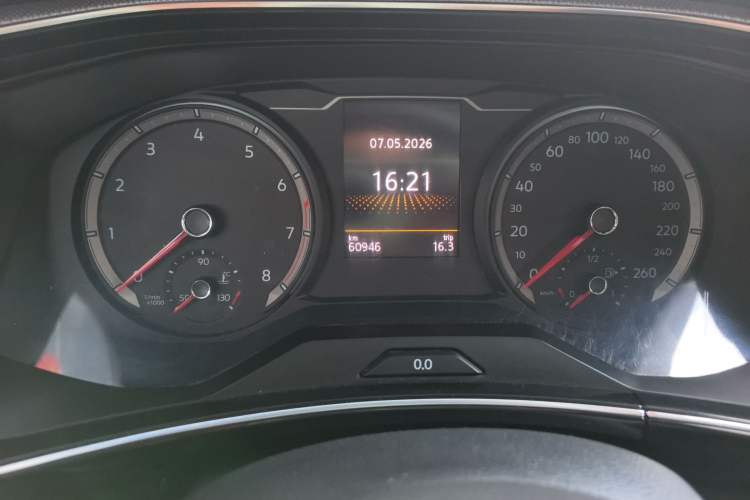 Used Volkswagen Tayron 2022 280TSI Two-Wheel Drive Luxury Smart Connectivity Version Odometer Close Up