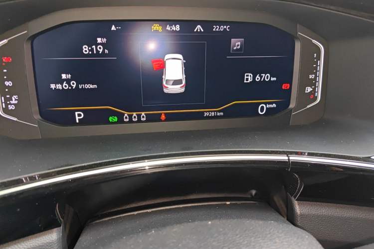Used Volkswagen Tayron 2022 330TSI Two-Wheel Drive Luxury Smart Connectivity Version Odometer Close Up