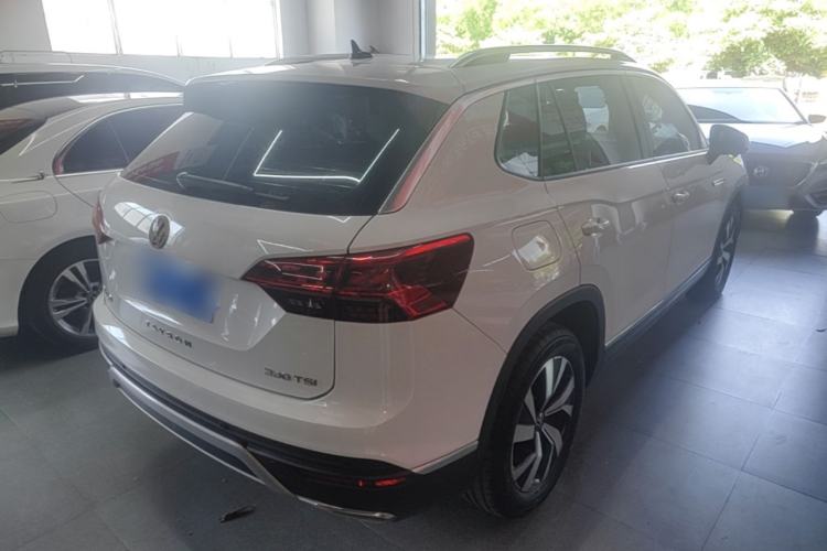 Used Volkswagen Tayron 2022 330TSI Two-Wheel Drive Luxury Smart Connectivity Version Rear Right 45 Deg