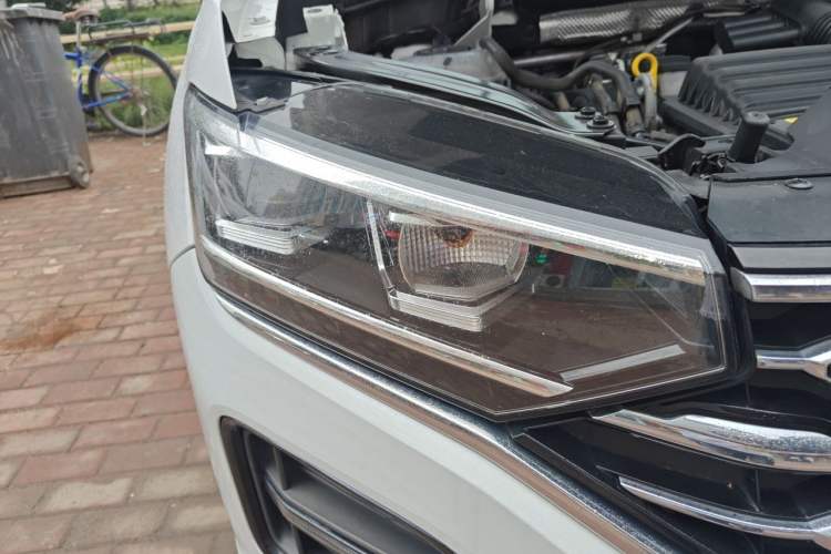 Used Volkswagen Tayron 2022 280TSI Two-Wheel Drive Luxury Smart Connectivity Version Right Front Headlight
