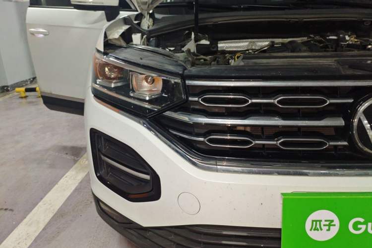 Used Volkswagen Tayron 2022 280TSI Two-Wheel Drive Luxury Smart Connectivity Version Right Front Headlight