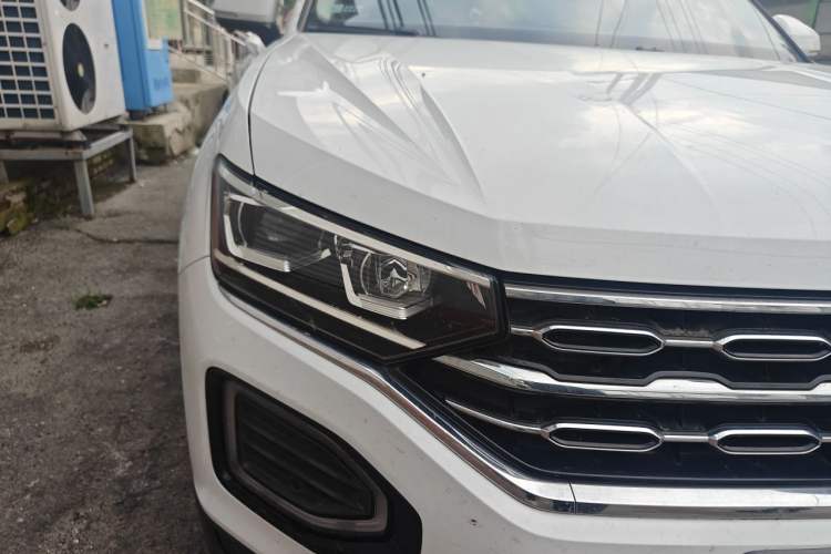 Used Volkswagen Tayron 2022 380TSI Four-Wheel Drive Luxury Connected Pro Version Right Front Headlight