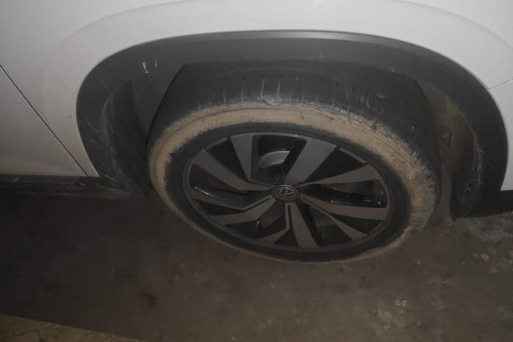 Used Volkswagen Tayron 2022 280TSI Two-Wheel Drive Luxury Smart Connectivity Version Right Front Wheel Hub
