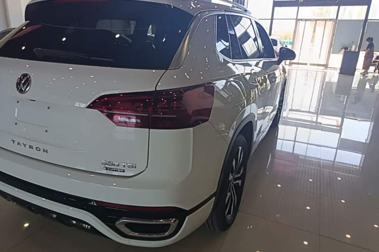 Used Volkswagen Tayron 2022 380TSI Four-Wheel Drive R-Line Connected Version Right Rear Taillight