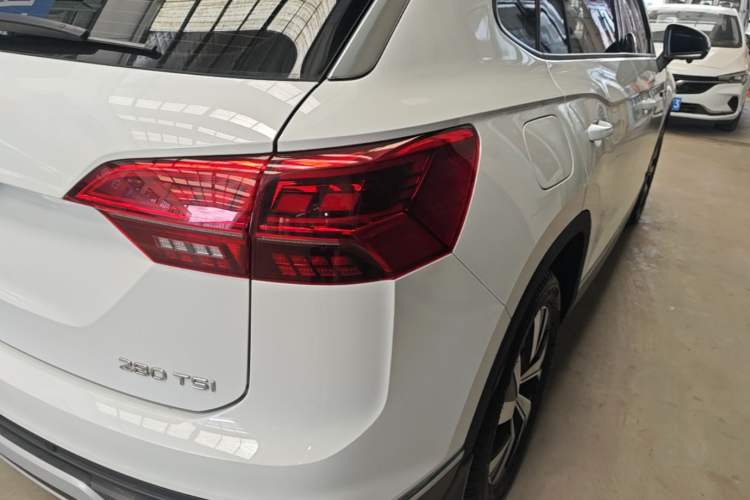 Used Volkswagen Tayron 2022 280TSI Two-Wheel Drive Luxury Smart Connectivity Version Right Rear Taillight