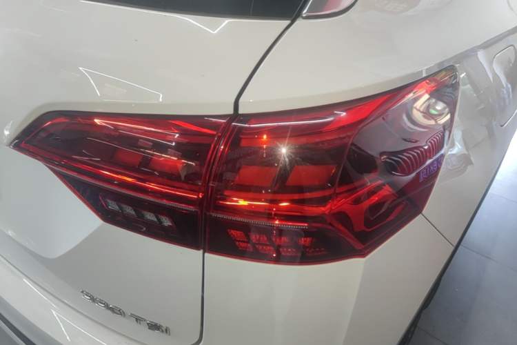 Used Volkswagen Tayron 2022 330TSI Two-Wheel Drive Luxury Smart Connectivity Version Right Rear Taillight