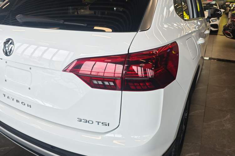 Used Volkswagen Tayron 2022 330TSI Two-Wheel Drive Luxury Connect Plus Version Right Rear Taillight
