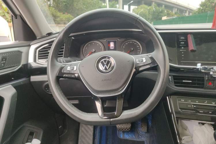 Used Volkswagen Tayron 2022 330TSI Two-Wheel Drive Luxury Smart Connectivity Version Steering Wheel