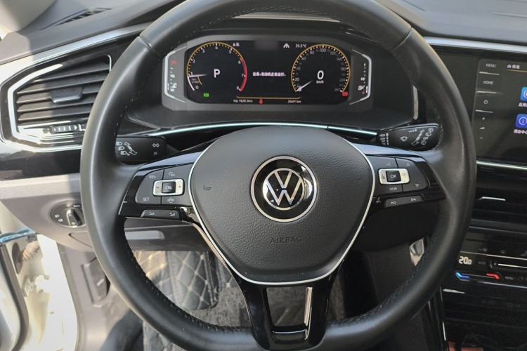 Used Volkswagen Tayron 2022 330TSI Two-Wheel Drive Luxury Smart Connectivity Version Steering Wheel