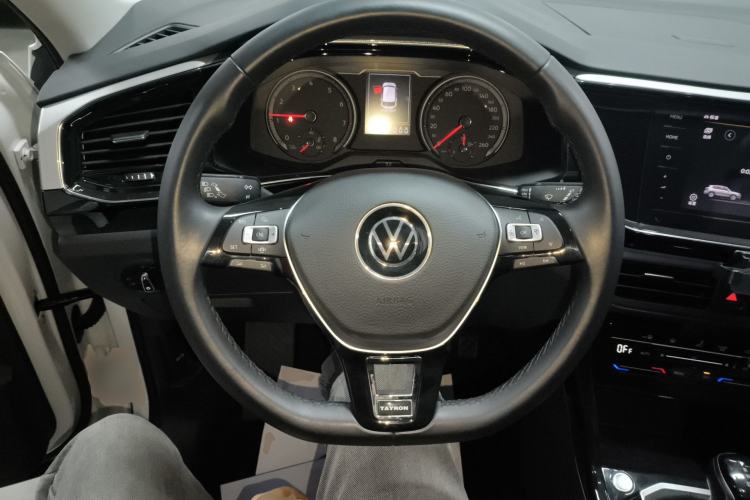 Used Volkswagen Tayron 2022 280TSI Two-Wheel Drive Luxury Smart Connectivity Version Steering Wheel