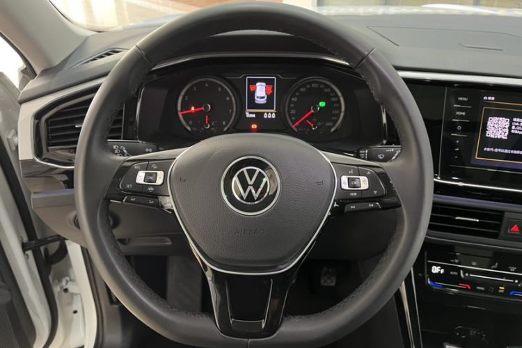 Used Volkswagen Tayron 2022 280TSI Two-Wheel Drive Luxury Smart Connectivity Version Steering Wheel