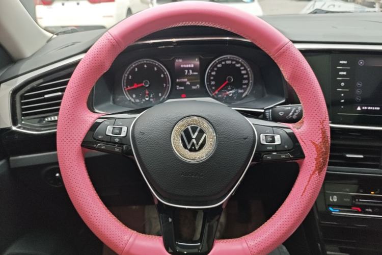 Used Volkswagen Tayron 2022 280TSI Two-Wheel Drive Luxury Smart Connectivity Version Steering Wheel