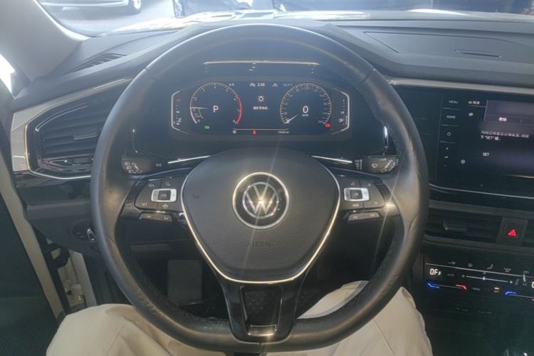 Used Volkswagen Tayron 2022 330TSI Two-Wheel Drive Luxury Smart Connectivity Version Steering Wheel
