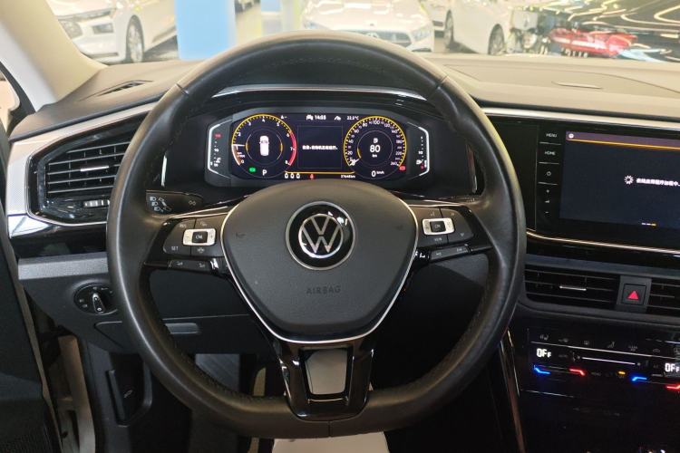 Used Volkswagen Tayron 2022 330TSI Two-Wheel Drive Luxury Connect Plus Version Steering Wheel