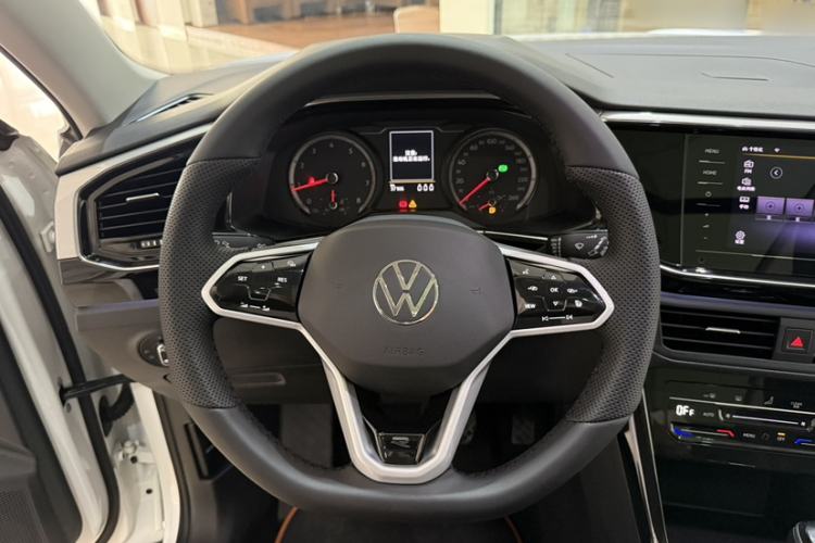 Used Volkswagen Tayron 2022 280TSI Two-Wheel Drive Luxury Smart Connectivity Version Steering Wheel
