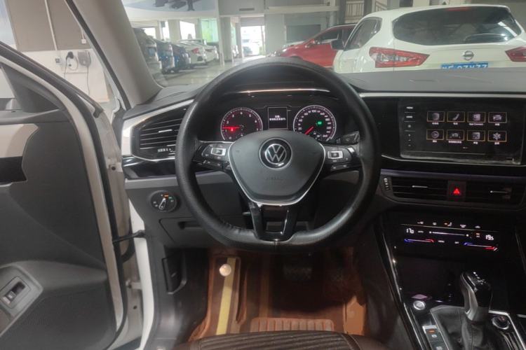 Used Volkswagen Tayron 2022 280TSI Two-Wheel Drive Luxury Smart Connectivity Version Steering Wheel