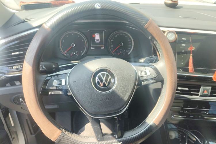 Used Volkswagen Tayron 2022 280TSI Two-Wheel Drive Luxury Smart Connectivity Version Steering Wheel