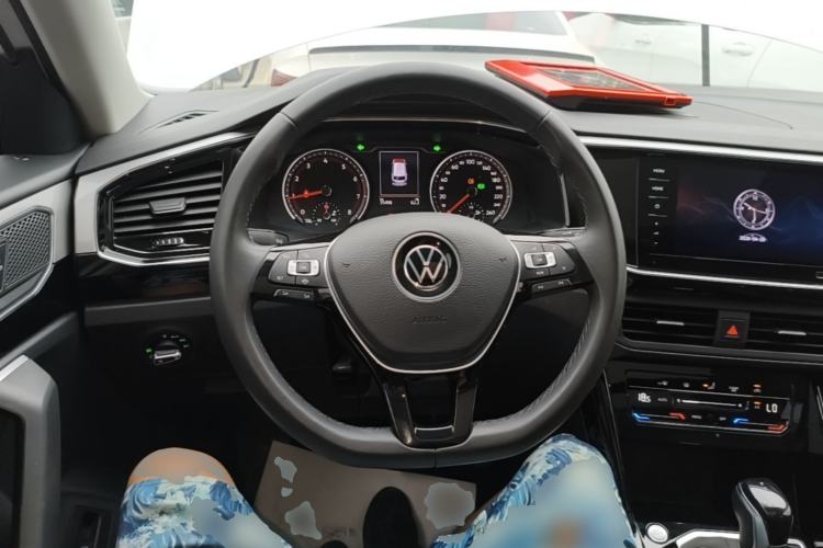 Used Volkswagen Tayron 2022 280TSI Two-Wheel Drive Luxury Smart Connectivity Version Steering Wheel