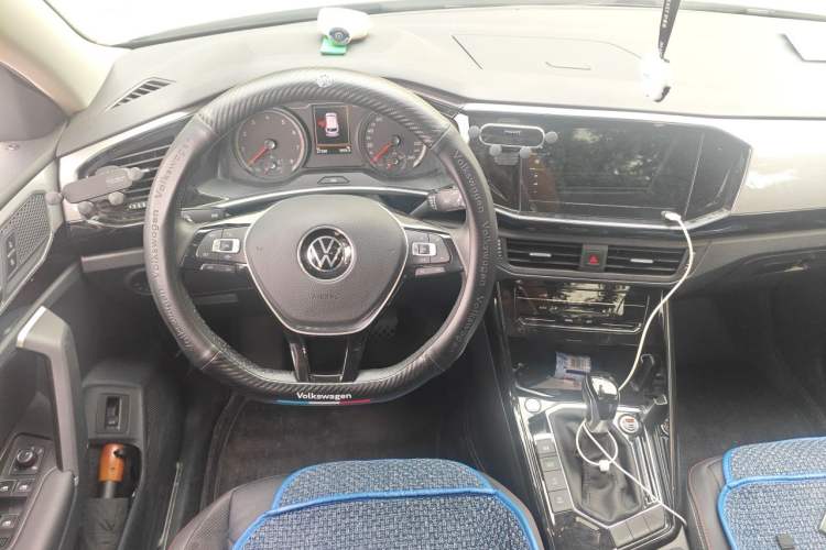 Used Volkswagen Tayron 2022 280TSI Two-Wheel Drive Luxury Smart Connectivity Version Steering Wheel