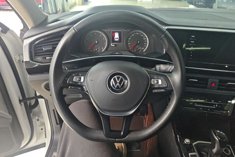 Used Volkswagen Tayron 2022 330TSI Two-Wheel Drive Luxury Smart Connectivity Version Steering Wheel