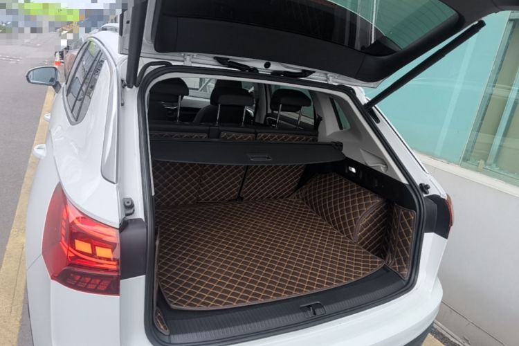 Used Volkswagen Tayron 2022 330TSI Two-Wheel Drive Luxury Smart Connectivity Version Trunk
